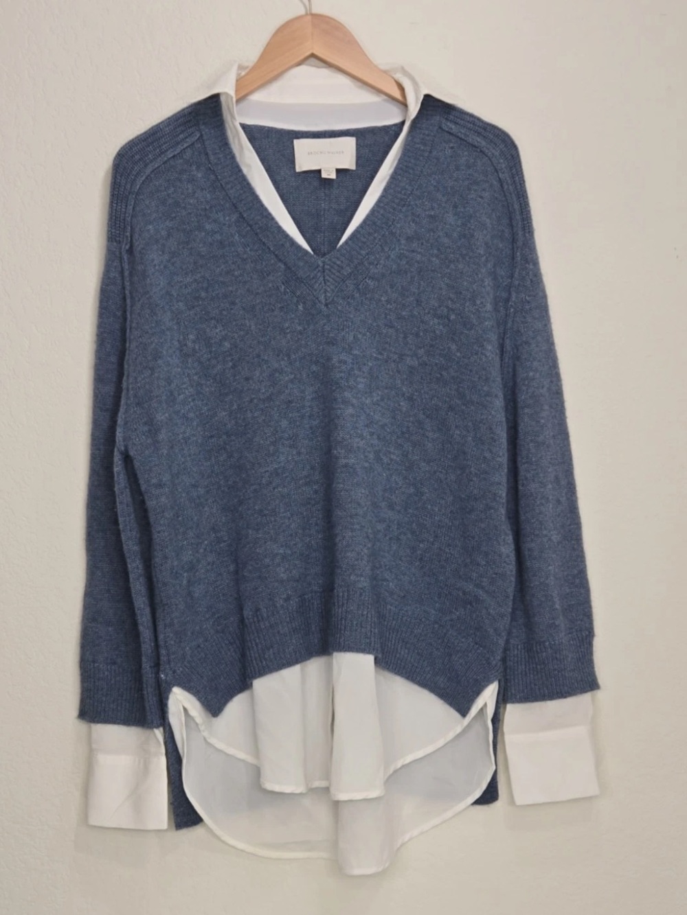 Brochu Walker Alum V-Neck Layered Looker Wool Cashmere Blend Sweater Size M